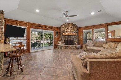 1901 Adams Ln, Azle, TX 76020 - photo 6