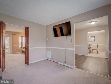 6762 Armadillo Ct, Waldorf, MD 20603 - photo 7