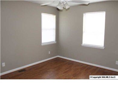 Master with nice neutral colors