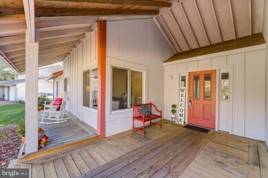 15217 Noblewood Ln, Bowie, MD 20716 - photo 2