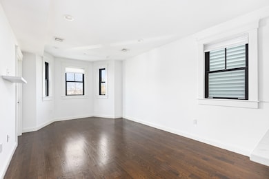 229 E Eagle St unit 3, Boston, MA 02128 - photo 2