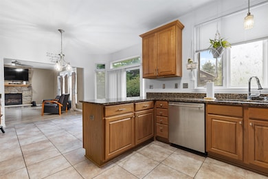 11939 Argyle Rd, Loves Park, IL 61111 - photo 6