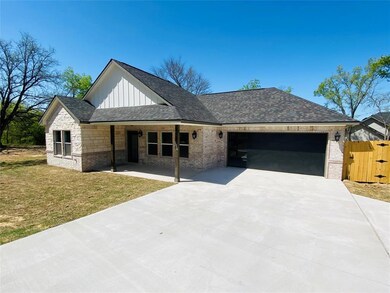 1309 S Bells Ave, Denison, TX 75020 - photo 2
