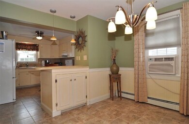 109 Chandler Ave, Cranston, RI 02910 - photo 2