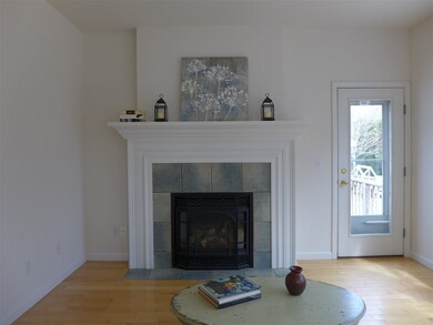 11 Mansfield Ave, Essex Junction, VT 05452 - photo 7