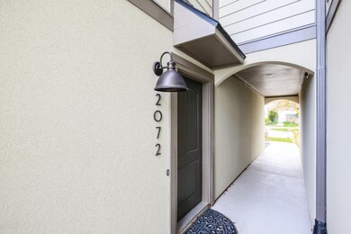 004-Front_Entrance-5018376-medium