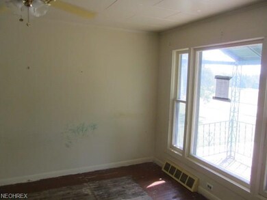 5459 Bartlett Rd, Bedford, OH 44146 - photo 3