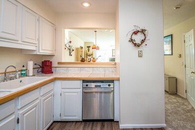 141 Whitaker Ln unit 55, Conway, NH 03860 - photo 2