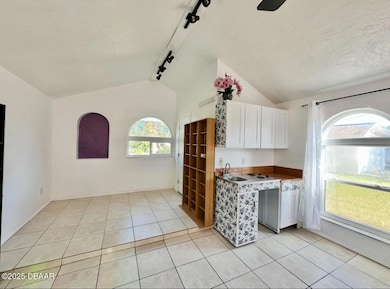 1104 Jacaranda Ave unit Cottage, Daytona Beach, FL 32118 - photo 7