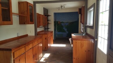 205 W Unity Rd, Claremont, NH 03743 - photo 5