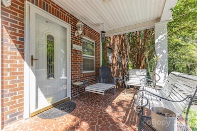 418 W 9th St, Newton, NC 28658 - photo 3