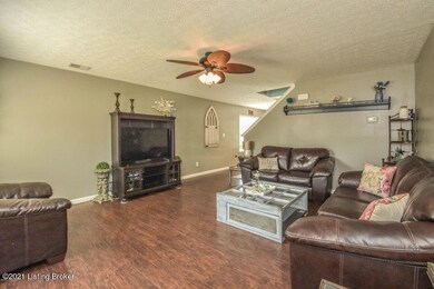 343 Lentz Ln, Mount Washington, KY 40047 - photo 5