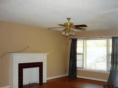 1112 1112 S Azalea, Tyler, TX 75701 - photo 5