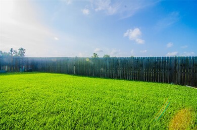 5105 Caprock Dr, Pearland, TX 77584 - photo 4