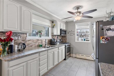 179 Oakland Ave, Pawtucket, RI 02861 - photo 7