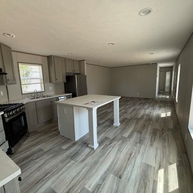 27 Crestwood Dr unit 76, Middletown, IN 47356 - photo 6