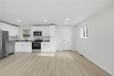 607 Warfield Dr, Portsmouth, VA 23701 - photo 6