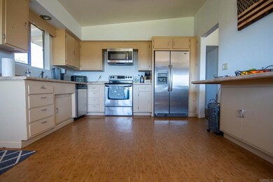 10142 W Lilac Rd, Escondido, CA 92026 - photo 7