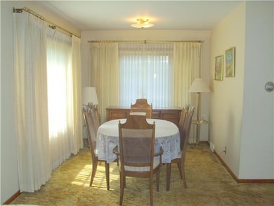 Dining Room Lots of Natural Light