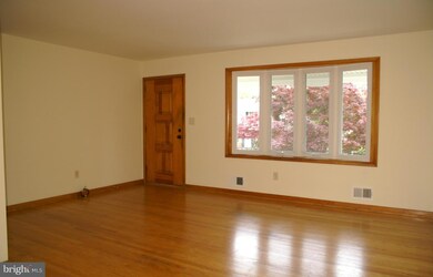 8700 Wendell Ave, Parkville, MD 21234 - photo 3