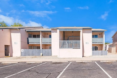 4601 Carlisle Blvd NE unit A16, Albuquerque, NM 87109 - photo 2