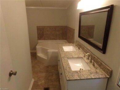 5547 Pisgah Covered Bridge Rd, Asheboro, NC 27205 - photo 7