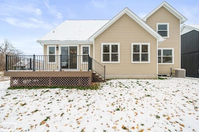 39105 Chart St, Harrison Township, MI 48045 - photo 4