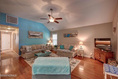 423 Burns Dr, Kill Devil Hills, NC 27948 - photo 7