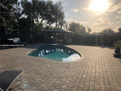 8595 SW 128th St, Miami, FL 33156 - photo 3