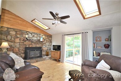 52 Conner Rd, Candler, NC 28715 - photo 4