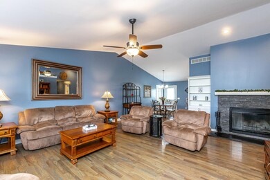 218 Talmage Mayo Rd, Harrodsburg, KY 40330 - photo 2