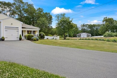 13 Admirals Way, Berkley, MA 02779 - photo 2