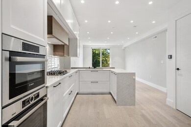 69 Walnut St unit 2, Brookline, MA 02445 - photo 4