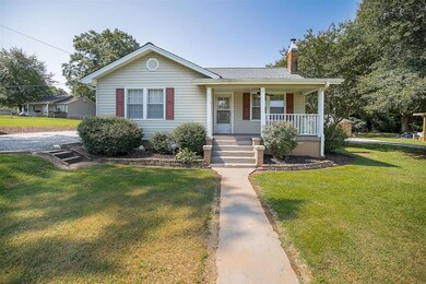 3 Littlejohn St, Inman, SC 29349 - photo 2