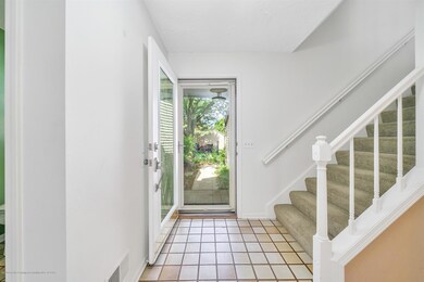 06-1548-Winchell-Ct-WindowStill-Rea
