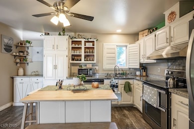 4012 Sorrento Way, Las Vegas, NV 89121 - photo 6