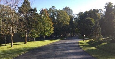 1020 Hancock Cir unit 23, Harrodsburg, KY 40330 - photo 2