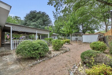 702 N Edison St, Fredericksburg, TX 78624 - photo 6