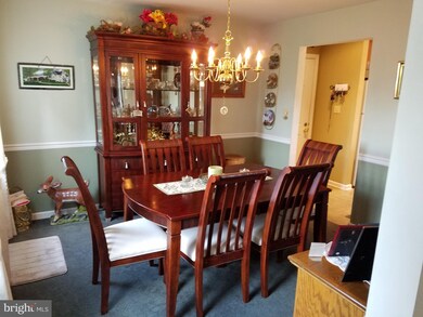 1628 Malibu Dr, Chambersburg, PA 17202 - photo 4