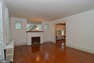 1608 Olive St, Reading, PA 19604 - photo 5