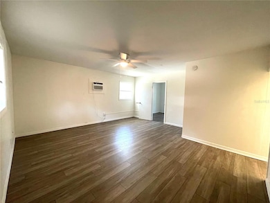 Spacious living room