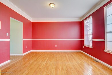 06-Dining Room