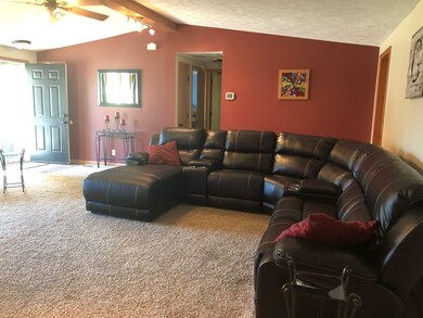 402 N Grover St, Warren, IN 46792 - photo 4