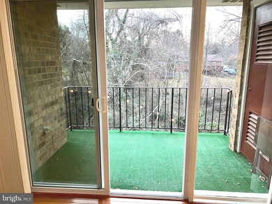 3800 Lyndhurst Dr unit 303, Fairfax, VA 22031 - photo 4