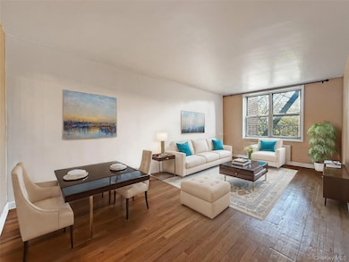 Archer Coop unit 5L, Bronx, NY 10460 - photo 3