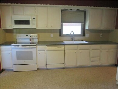 900 NW 13th St, Blue Springs, MO 64015 - photo 7