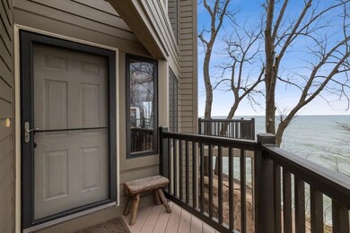 01_1501WWaterSt_Unit24_57_FrontView_LowR
