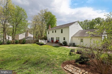 216 Colesville Manor Dr, Silver Spring, MD 20904 - photo 4