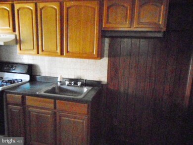 4003 Balfern Ave, Baltimore, MD 21213 - photo 6