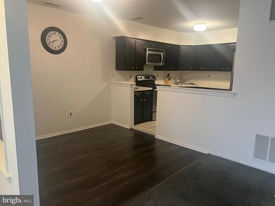 12 Brighton Place unit C8, Sewell, NJ 08080 - photo 3